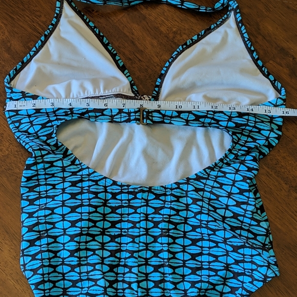 One piece Swimming Suit Like New! - Picture 3 of 4